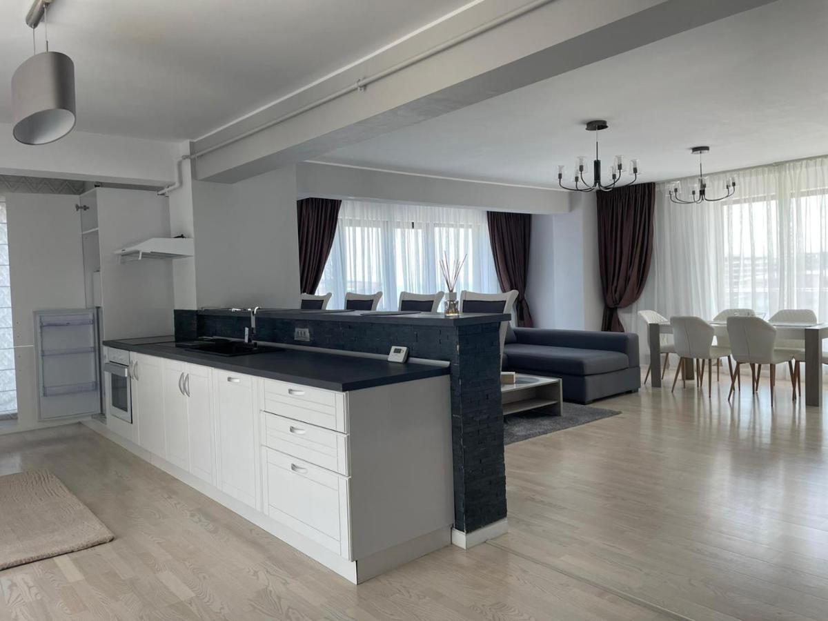 Mira Residence Apart & Penthouse Năvodari Екстериор снимка
