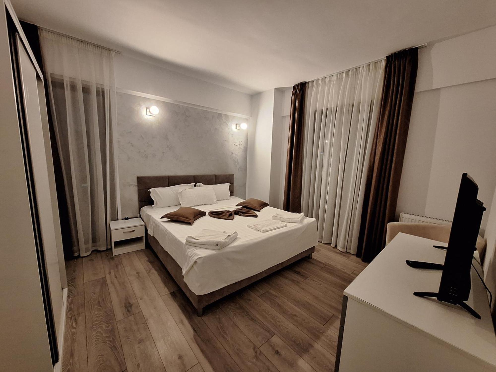 Mira Residence Apart & Penthouse Năvodari Екстериор снимка