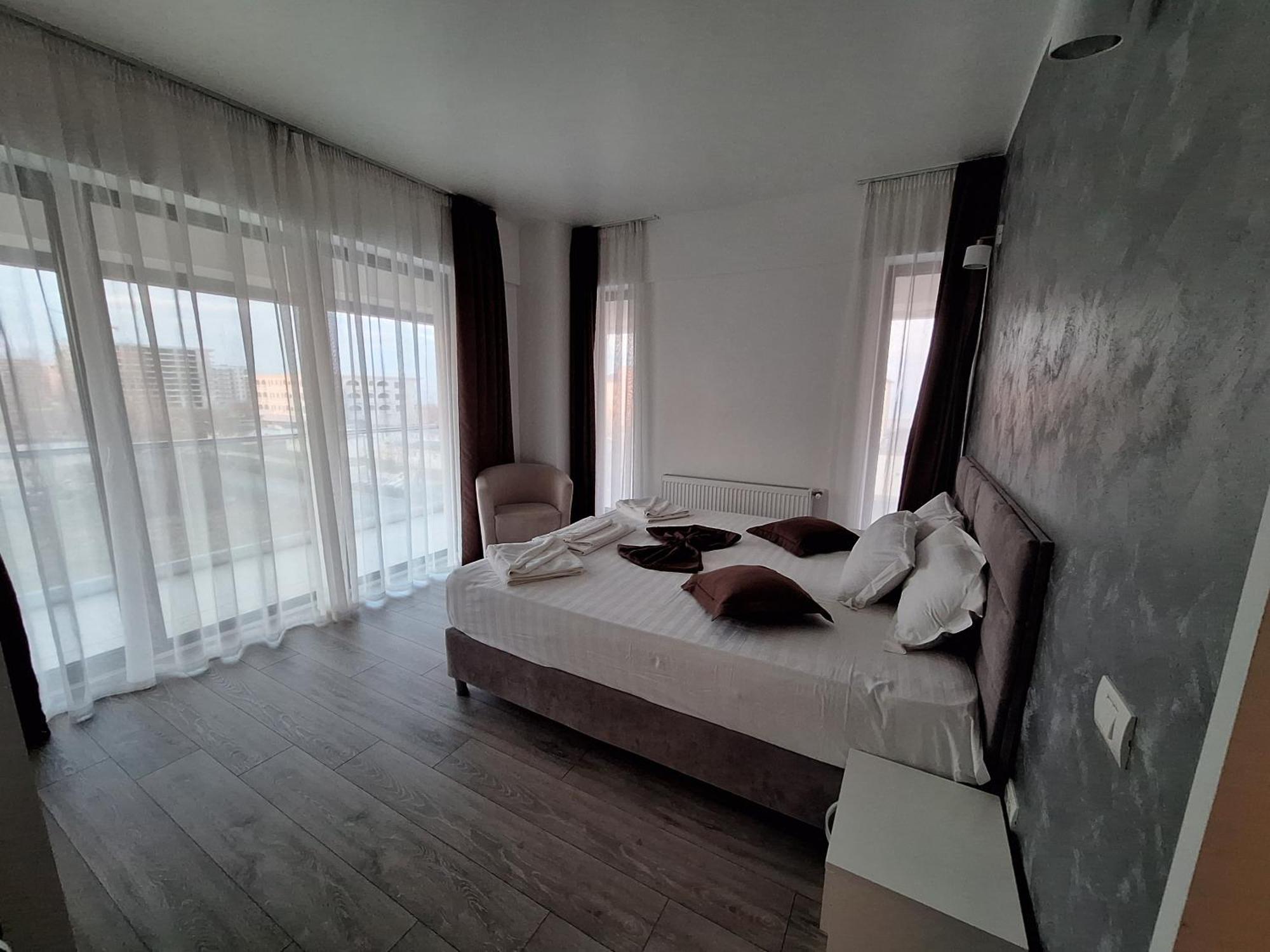 Mira Residence Apart & Penthouse Năvodari Екстериор снимка