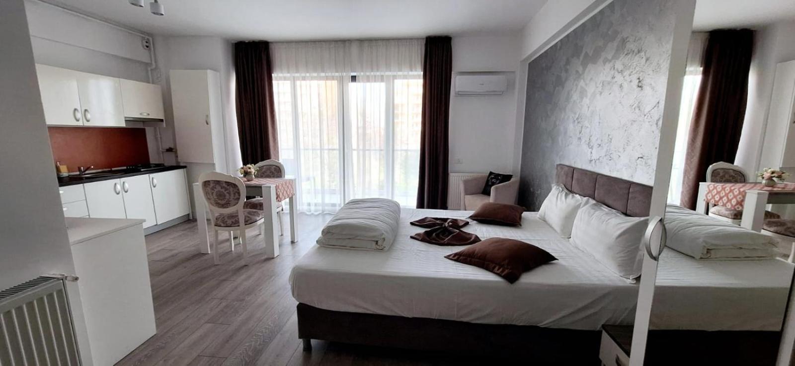 Mira Residence Apart & Penthouse Năvodari Екстериор снимка